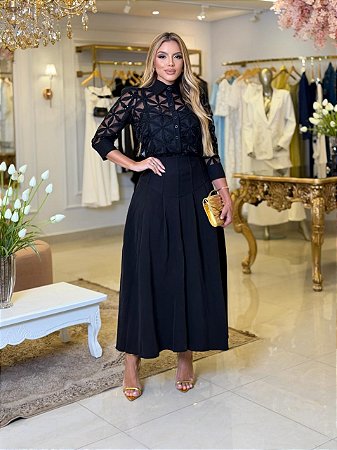 Conjunto Blusa em Tule Bordado