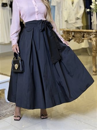 Saia midi estruturada com laço