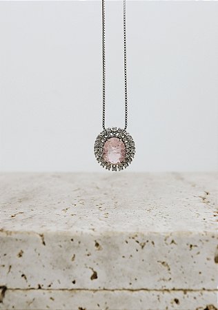 Colar Cravejado e Pedra Rosa
