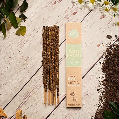 Incenso Sagrada Madre: Palo Santo com Pachuli