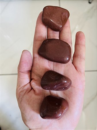 Jaspe vermelho rolado unidade