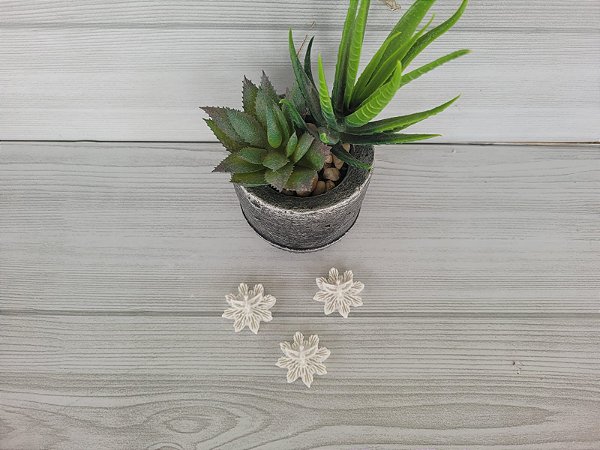 APLIQUE MINI ESPIRITO SANTO C/ 3 UND