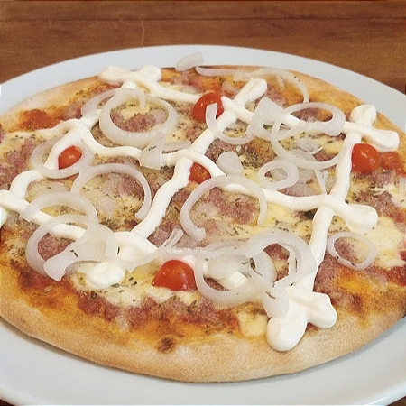 PIZZA MÉDIA - PORCO REAL - Mozzarella, Linguiça Moída, Cebola, Catupiry e Pimenta Biquinho - 23cm (congelado)