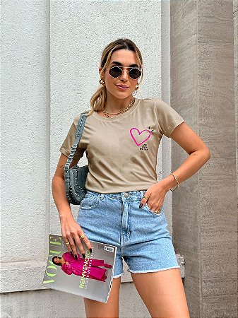 T-SHIRT CORAÇÃO WITH DTF BEGE