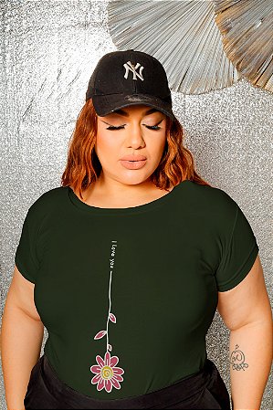 T-SHIRT PLUS SIZE FLOR I LOVE DTF VERDE MILITAR