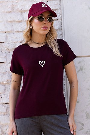 T-SHIRT CORAÇÃO DTF MARSALA