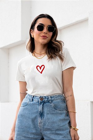 T-SHIRT CORAÇÃO DTF BRANCO