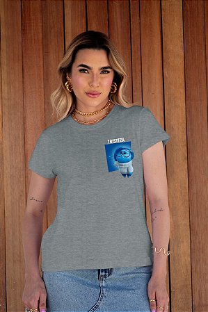 T-SHIRT TRISTEZA DIVERTIDAMENTE DTF CINZA