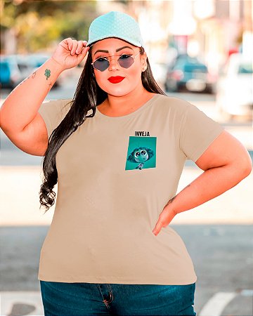T-SHIRT PLUS SIZE INVEJA DIVERTIDAMENTE DTF BEGE XG