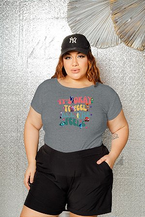 T-SHIRT PLUS SIZE IT'S OKAY DIVERTIDAMENTE DTF CINZA XG
