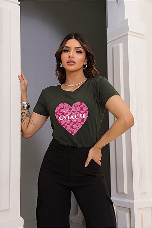 T-SHIRT CORAÇÃO COACH DTF VERDE MILITAR