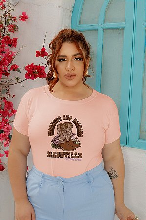 T-SHIRT PLUS SIZE BOTAS NASHVILLE DTF ROSA BEBÊ XG