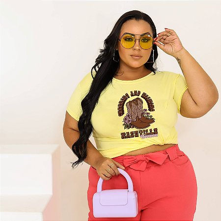 T-SHIRT PLUS SIZE BOTAS NASHVILLE DTF AMARELO BEBÊ XG