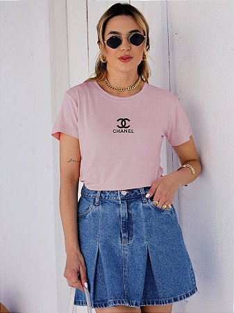 T-SHIRT CHANEL DTF ROSA BEBÊ