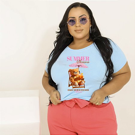 T-SHIRT PLUS SIZE URSO SUMMER SEASON DTF AZUL BEBÊ XG