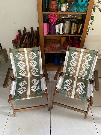 Dupla de Cadeiras de Madeira Noflow - Grafismo