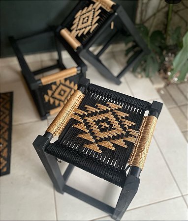 Banquinho de Madeira simples (unidade) - Noflow