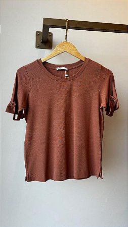 Blusa Botão Martingale