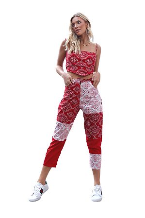 Calça Recortes Estampa Bandana Vermelho