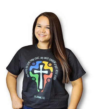Camiseta no Peito eu Levo uma Cruz