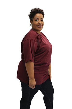 Camisa Plus Size Gola Americana Tactel Leve Estampado - Vinho