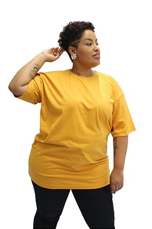 Camiseta Girafa No Problem - Mostarda Plus Size