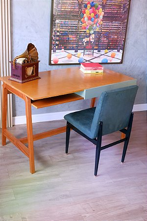 escrivaninha e cadeira - Móveis Cimo