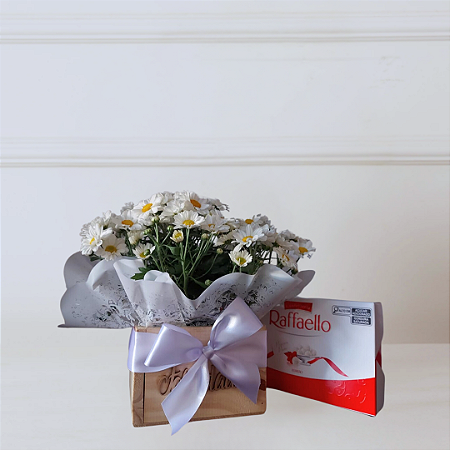 Caixa White Heart - Mini Margarida Branca com Raffaello