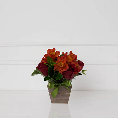 Caixa Red Heart - Rosas e Astromélias
