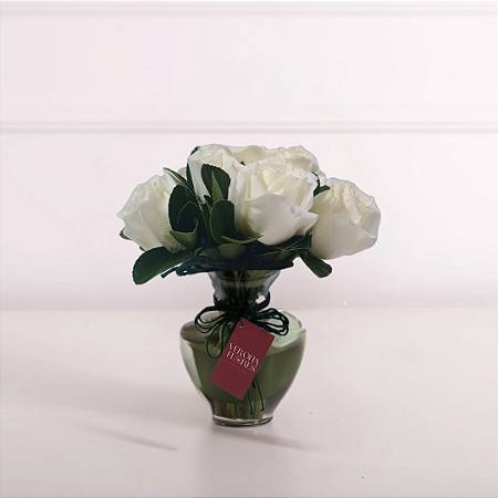 Chamego de 06 Rosas Brancas