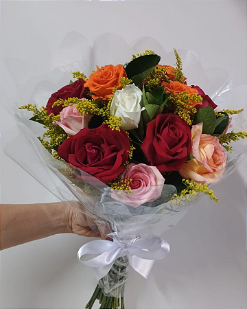 Buquê Classic - 12 Rosas Coloridas