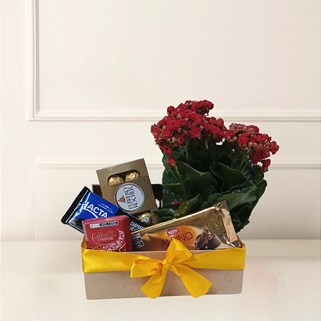 Baú Amor de Chocolate e Flores