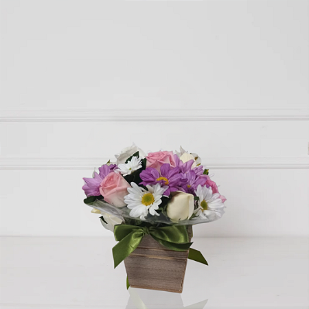 Caixa Primavera Heart - Rosas e  Margaridas