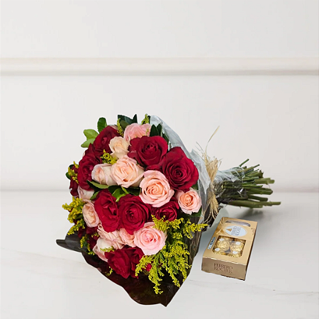 Buquê Amor Meu Duas Cores - 30 Rosas e Ferrero Rocher