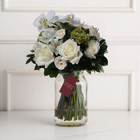 Chamego Rosas e Orquídeas Brancas