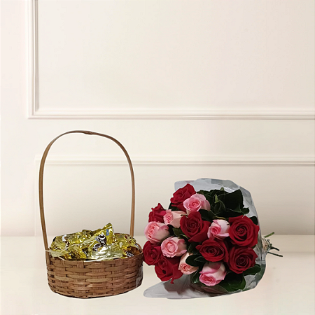 Buquê Amor Meu - 15 Rosas Duas Cores  e Cesta Ouro Branco