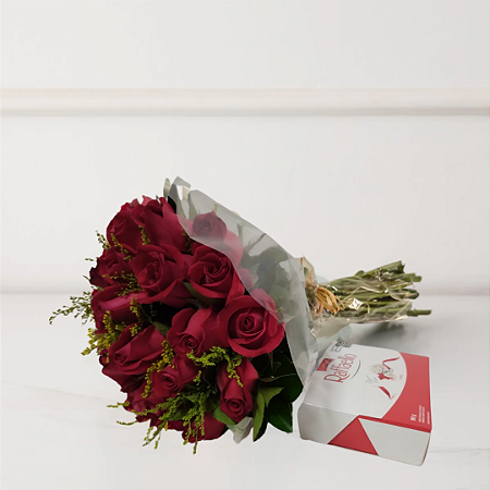 Buquê Classic - 36 Rosas Vermelhas e Raffaello