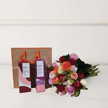 Kit Natura e Flores - Buquê Amor Meu Três Cores 36 Rosas e Natura Todo Dia