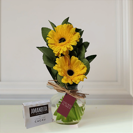 Mimo de Gerberas no Vidro com Chocolates