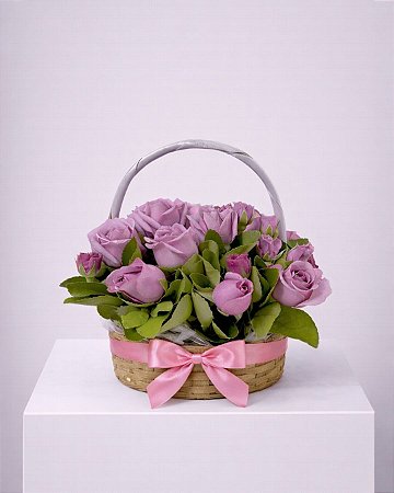 Cesta Rosas Encanto Delicado