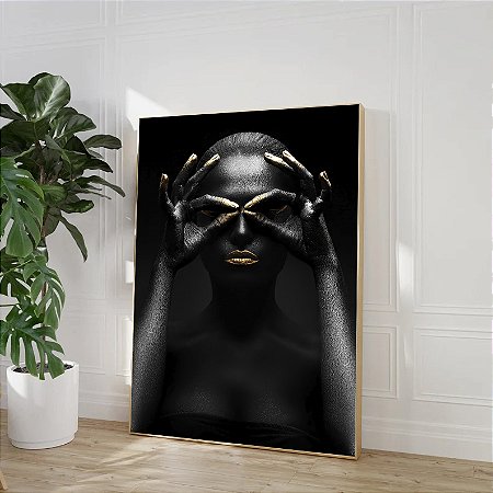 Quadro Mulher com Detalhes em Ouro