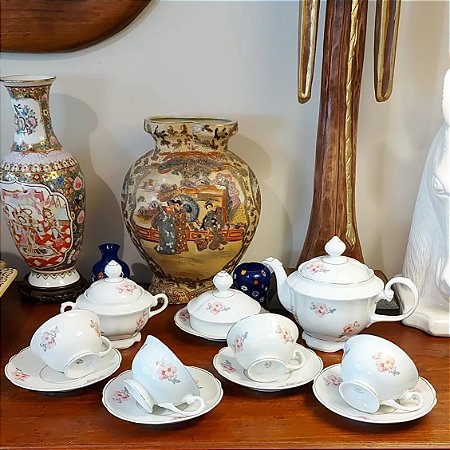 Jogo de chá porcelana canelada - Casa de Antigamente