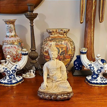 Belíssima Escultura De Buda Em Pó De Mármore