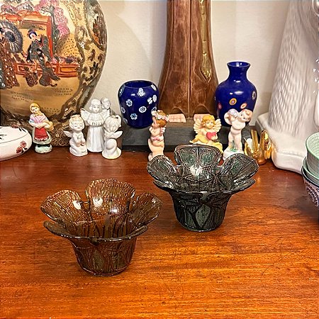 Antigos porta velas em vidro prensado