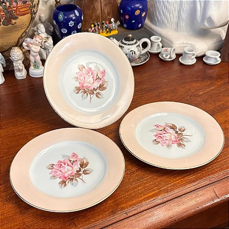 Pratos para sobremesas em porcelana Japonesa RC