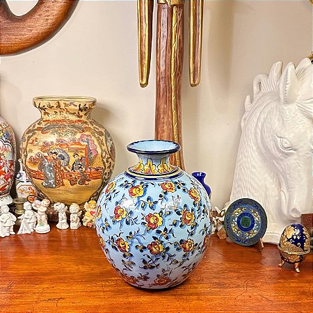Antigo vaso em faiança portuguesa de Alcobaça