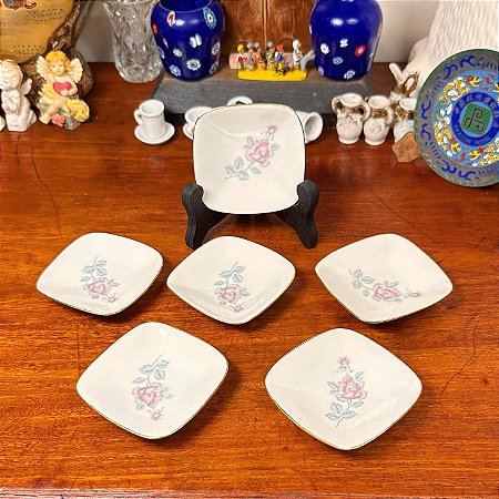 Mini petisqueiras em porcelana Saler.