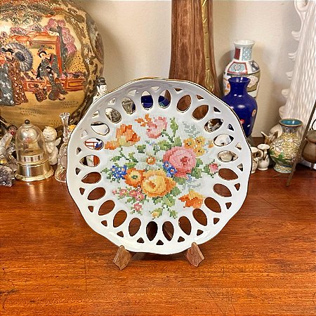 Prato decorativo em porcelana Emano