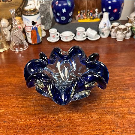 Pequeno centro de mesa em murano