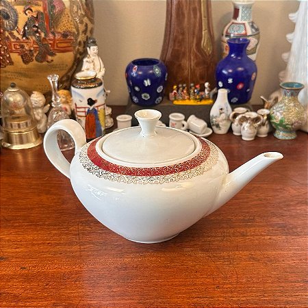 Bule de chá em porcelana Renner